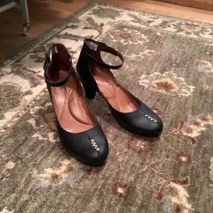 Sergio Tomani black heels size 39